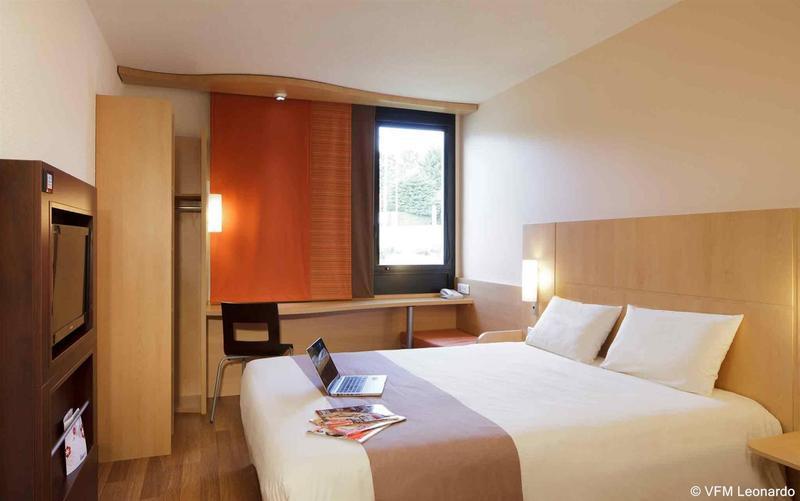 Hotel Ibis Guingamp Coeur De Bretagne Ploumagoar Eksteriør billede