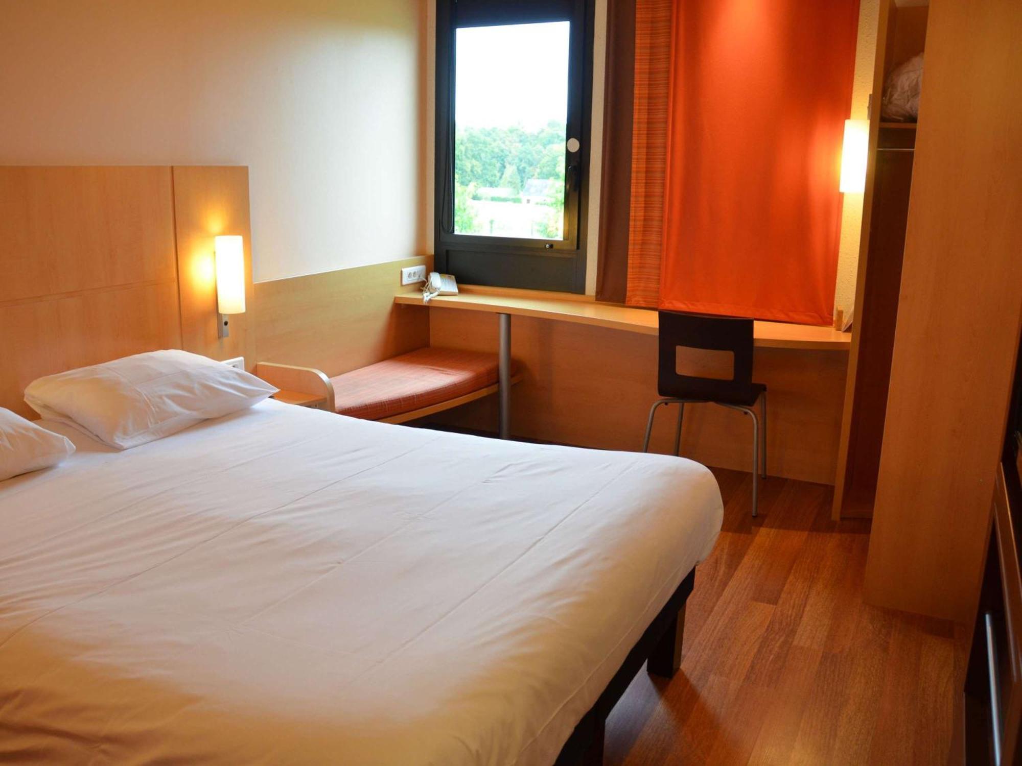 Hotel Ibis Guingamp Coeur De Bretagne Ploumagoar Eksteriør billede