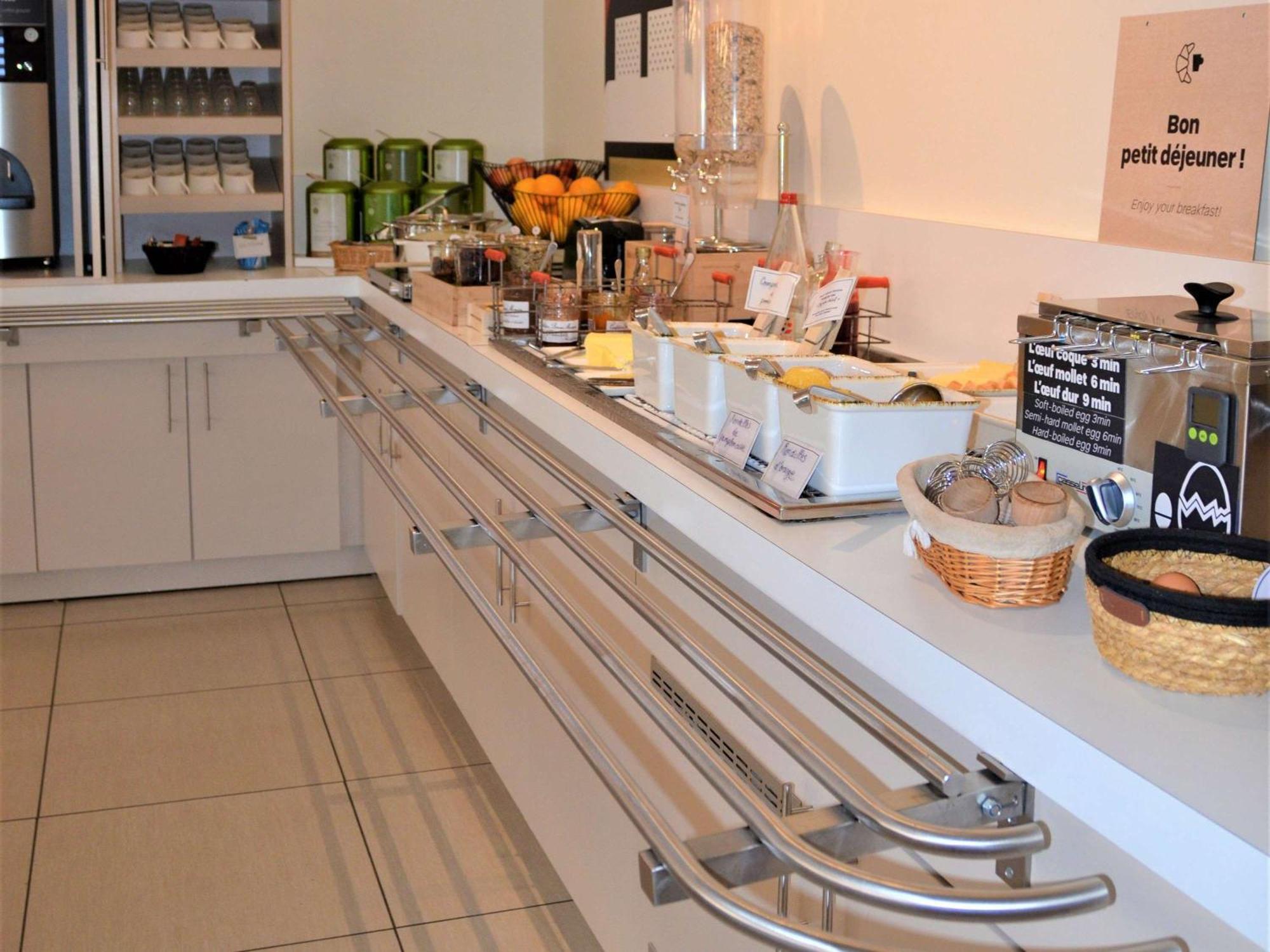 Hotel Ibis Guingamp Coeur De Bretagne Ploumagoar Eksteriør billede