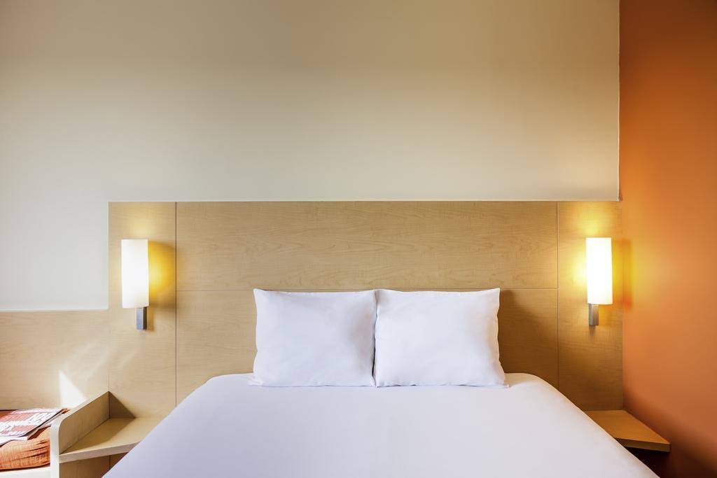 Hotel Ibis Guingamp Coeur De Bretagne Ploumagoar Værelse billede