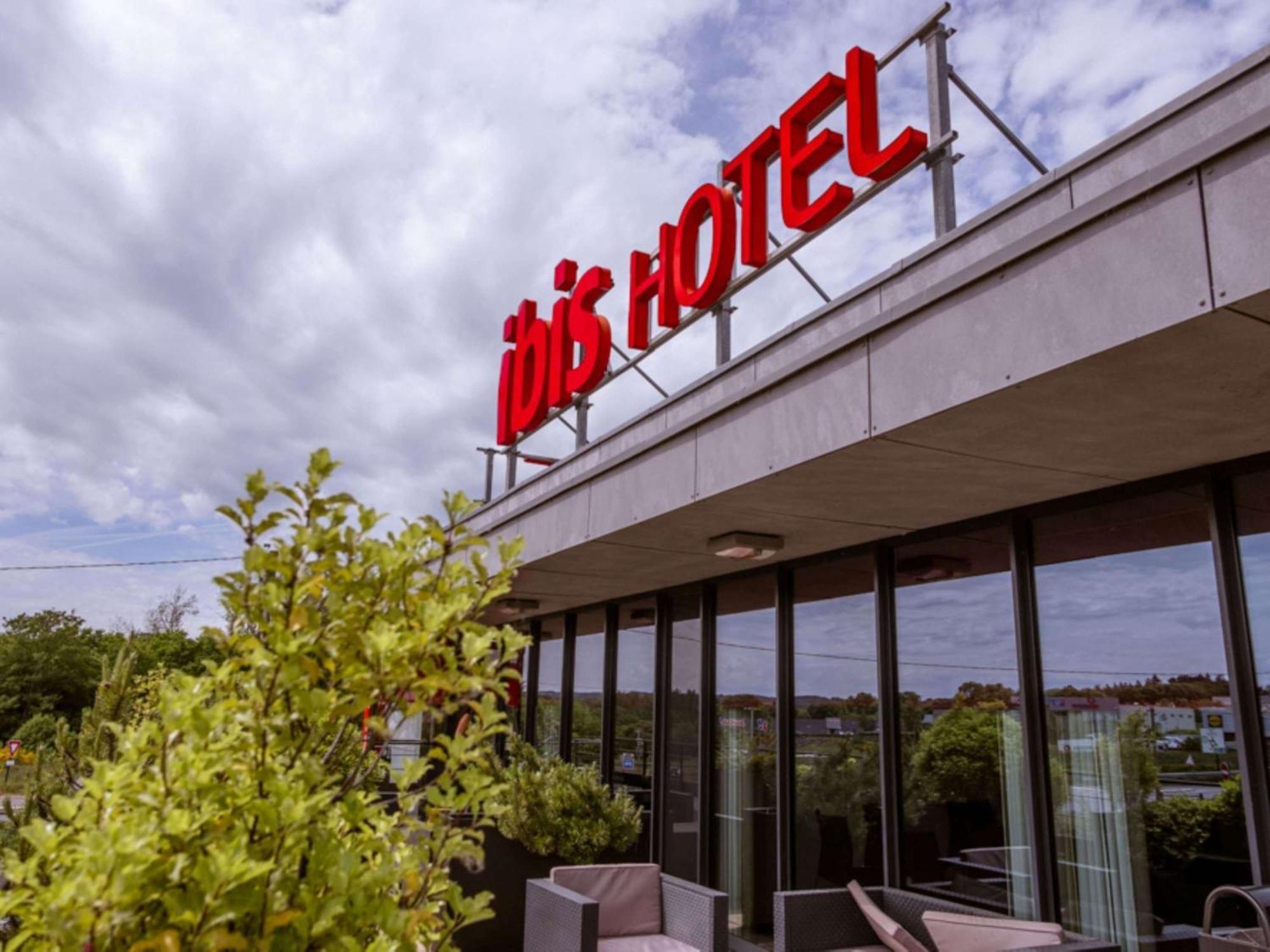 Hotel Ibis Guingamp Coeur De Bretagne Ploumagoar Eksteriør billede
