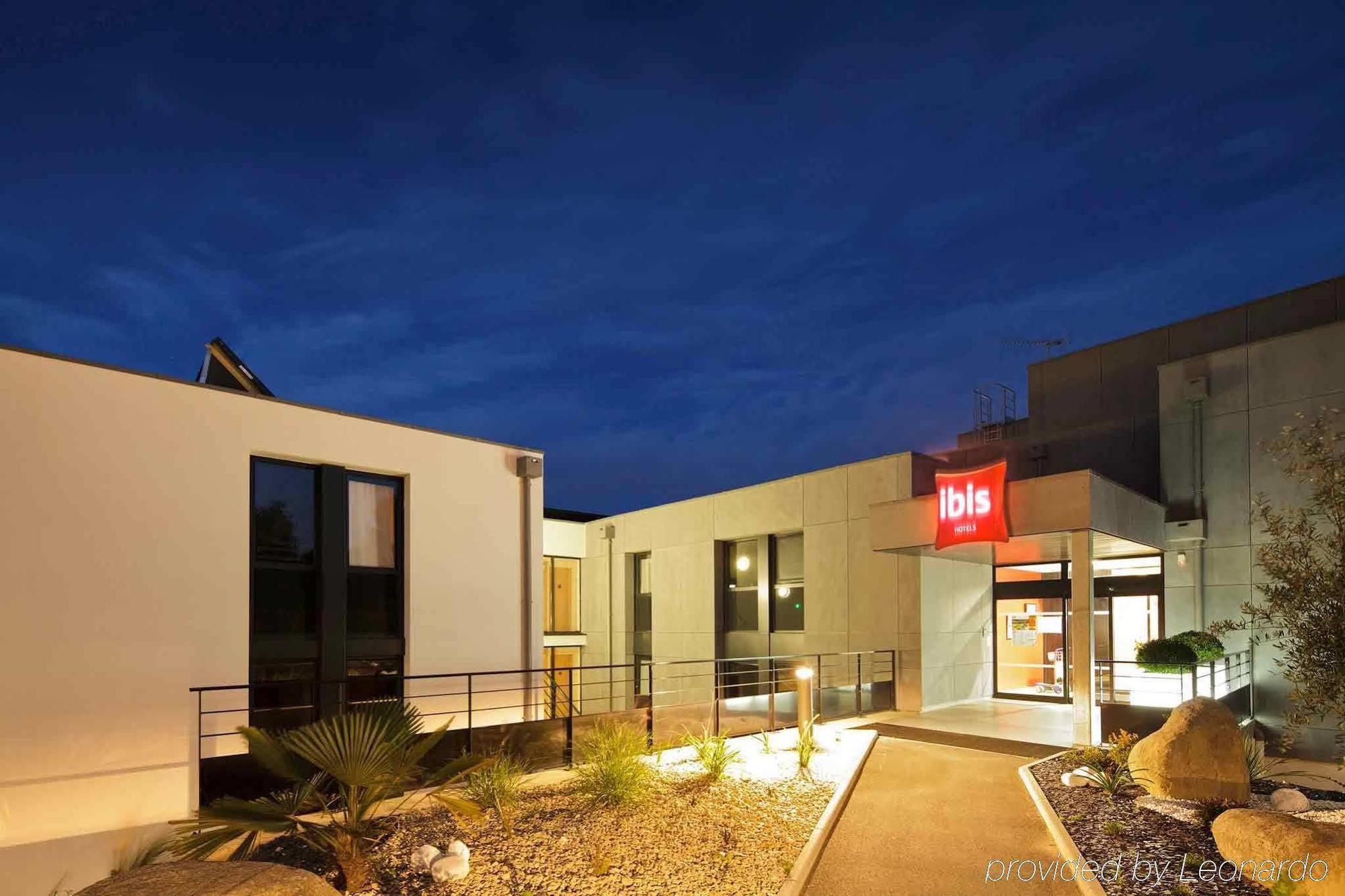 Hotel Ibis Guingamp Coeur De Bretagne Ploumagoar Eksteriør billede