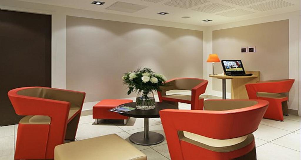 Hotel Ibis Guingamp Coeur De Bretagne Ploumagoar Interiør billede